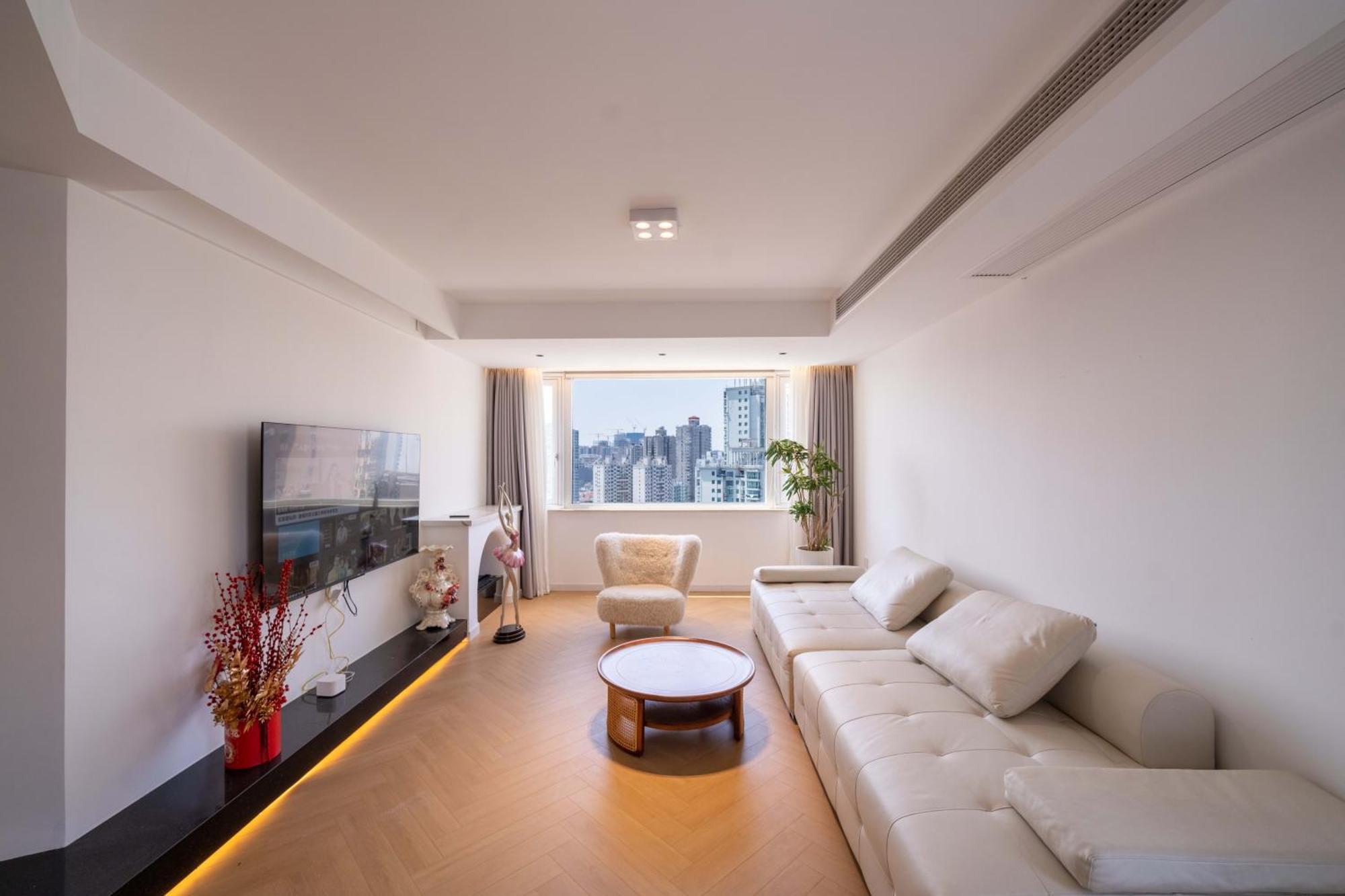 Terrace View, Bright Duplex 3 Bedroom Awaits For Companion * Shanghai