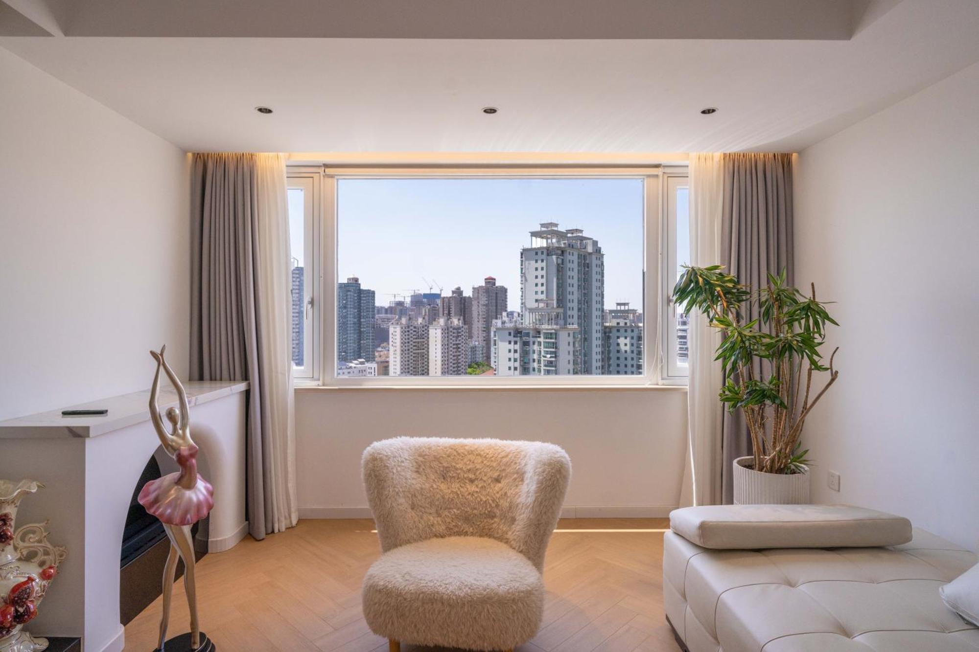 Terrace View, Bright Duplex 3 Bedroom Awaits For Companion