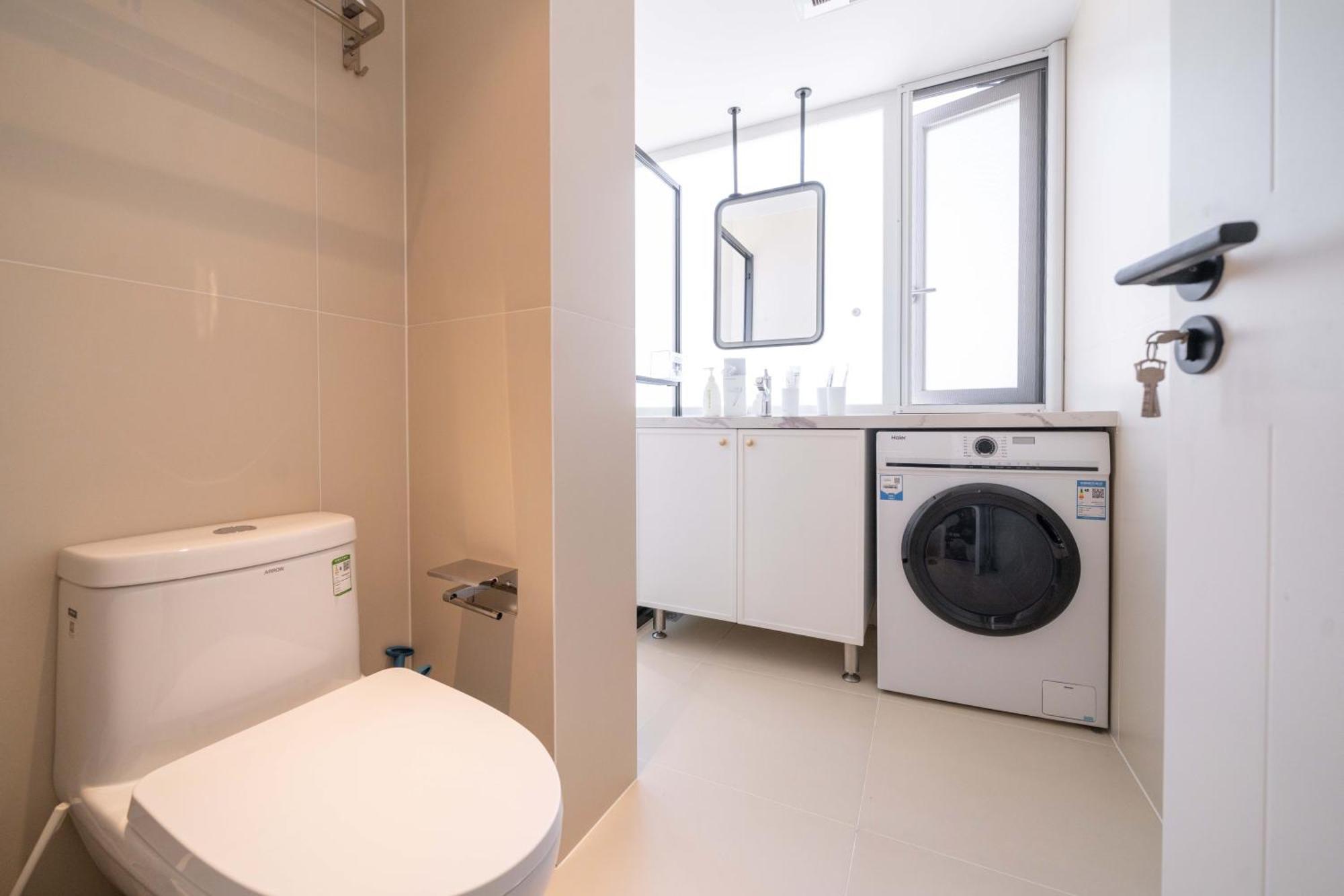 Terrace View, Bright Duplex 3 Bedroom Awaits For Companion * Shanghai